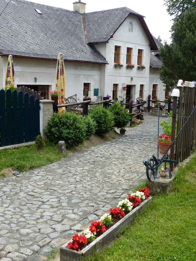 Penzion Suchac Osecna Bagian luar foto